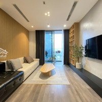 [Vip] Penhouse Kiêm Duplex 300M2 2X Tỷ Cầu Giấy Full Nội Thất 5* Liên Hệ: 0975888847