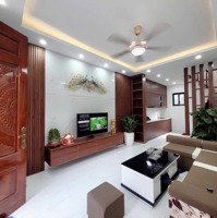 Siêu Hiếm Phố Định Công Hoàng Mai, 30Mx5T, Nhà Siêu Đẹp, Ngõ Nông, 3 Bước Ra Ô Tô Tránh, Giá Bán 5.8 Tỷ