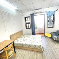 Phòng Trọ 1 Phòng Ngủban Công, Full Nội Thất, Gần Ngã Tư Hàng Xanh Bạch Đằng Bình Thạnh