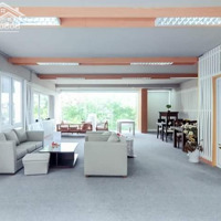 Cho Thuê Văn Phòng 200M2 Mặt Phố Khuất Duy Tiến, Thông Sàn Vuông Vắn Giá Cả Thỏa Thuận