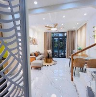 Hot! Siêu Phẩm Duy Nhất Tại Đường Hoàng Hoa Thám P13 Tân Bình 38M2 2Tỷ580 3 Phòng Ngủ 3 Vệ Sinhshr Ô Tô Vào Nhà