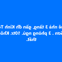 Cho thuê nhà gần đh Kinh Tế, Mỹ An  Ngũ Hành Sơn . 3 tầng, 3 phòng ngủ, 10tr