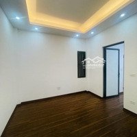 Bán Nhà Định Công Q.hoàng Maidiện Tích45M 4 Tầng Giá Chào Bán 7,65 Tỷ