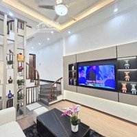 Hàng Hiếm Tại Phố Vĩnh Ninh, 4,98 Tỷ Vnd, 45 M2, Nhà Riêng 5 Tầng Đầy Đủ Nội Thất!