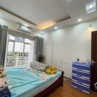 Bán Nhà Lô Góc- Lạc Long Quân-42M X5T- 30M Ô Tô- Nhà Đẹp- Gần Hồ Tây-Sổ Vuông- Ở Sướng-Nhỉnh 8 Tỷ.