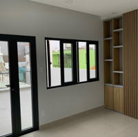 Bán 10 Căn Nhà Phường Linh Trung,2 Căn Ngon 100M2 Chỉ 6.45 Tỷ, Liên Hệ: 0915.479.678