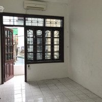 Cho Thuê Gấp Nhà 3 Tầng Tại Khu Tập Thể Bà Triệu, Hà Đông, 9,5 Triệu Vnd, 56 M2