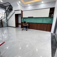 Trống Sẵn Phòng Studio Mới 100% - Ngay Ngã 4 Hàng Xanh (Hình Thật - Giá Thật)