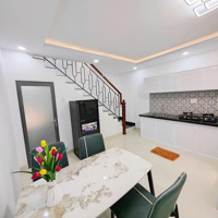 Nhà Mới 2 Tầng Như Villa, 3 Phòng Ngủ 3 Vệ Sinh Cách Đường Đồng Nai- Nguyễn Khánh