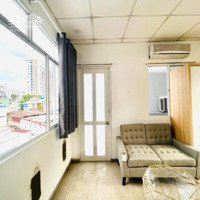 Studio Cửa Sổ - Ban Công Ngay Tại Quận 3 Gần Trục Đường Trường Sa - Hoàng Sa