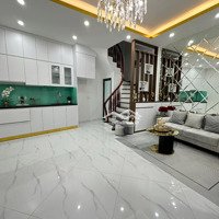 Bán Nhà Thanh Xuân. Lô Góc - Nhà Mới.diện Tích40M2 X 5 Tầng X Mặt Tiền 4.7M. Giá Nhỉnh 8 Đồng.