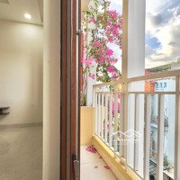 Cho Thuê Căn Hộ Dịch Vụ Cao Cấp, Balcony Thoáng, Tách Bếp, Nội Thất Mới. Tại Tân Bình