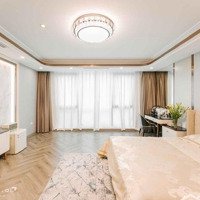 Bán Nhà Vip Phố Nghĩa Tân -Thang Máy - Vỉa Hè - Diện Tích: 70M .9 Tầng .Mt 6M . Giá Bán 37 Tỷ.dòng Tiền Khủng