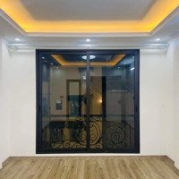 Phân Lô Cầu Giấy-50M Ra Mặt Phố Yên Hoà-5 Tầng Xây Mới-Ngõ Trước Nhà 2,5M-Mặt Tiền Rộng Thoáng