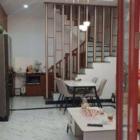 Siêu Hót Siêu Hót. Căn Nhà Định Công. Diện Tích: . 40M2.Mặt Tiền4M. 4 Ngủ 4Vs. 5 Tầng. Giá Bán 6 Tỷ.