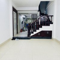 Bán Nhà Phố Vip Nguyễn Văn Huyên Ôtô Vào Nhà - Cầu Giấy -Diện Tíchgần 70M2. 5T.mặt Tiền4.2M. 6 Ngủ. Giá Bán 19Tỷ