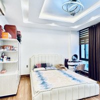 Nhà Mới Nguyễn Văn Nghi P7, Hẻm 5M Xe Hơi Ngủ Trong Nhà, 40M2 5 Tầng Sẵn Nội Thất