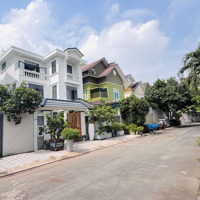 Biệt Thự 5* Gia Hoà - 3 Tầng Thiết Kế - Nội Thất Hiện Đại, Ngang 12M, Đỗ Xuân Hợp - Global City 2Ph