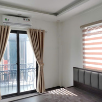 Cho Thuê Nhà Riêng 5 Tầng Việt Hưng. 35M2. Giá: 12 Triệu/Tháng. Liên Hệ: 096.787.3362