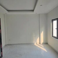 NHÀ MỚI- Ở LUÔN PHỐ BÁT KHỐI- LONG BIÊN, 35M2,5 TẦNG, MT 5.5M, 4.6 TỶ.