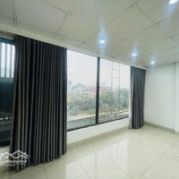 Chỉ 15 Triệu Có Văn Phòng 90M2 Tại Mặt Phố Vũ Tông Phan, Thanh Xuân , Chia 02 Phòng, Có Rèm Cửa