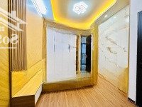 Hiếm 40M2 Mặt Ngõ Chùa Láng! Ngõ Thông, Sân Riêng, 20M Ra Phố, Cửa Sổ Các Tầng, Dân Trí Cao, Ở Luôn