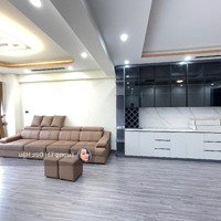 Bán Căn Hộ Cao Cấp-Khu Đô Thị Việt Hưng -126M2-3 Ngủ- Lô Góc -View Đẹp - Nội Thất Xịn Sò-5 Tỷ Hơn