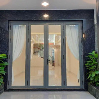 Khu Víp Nam Long Phú Thuận Q7
Nhà Đẹp 3 Tầng - 80M2- Ngủ Trong Nhà Chỉ 9,99 Tỷ