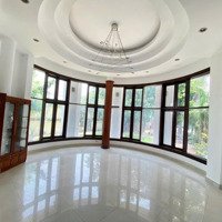 Mình Cho Thuê Biệt Thự Hồ Bơi Mặt Tiền Nam Hòa Q.9 1500M2 Siêu Rẻ, Đẹp Chỉ 120 Triệuiệu Alo 0938268627