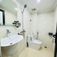 Bán Nhà Lê Văn Hiến 38M2X5T Giá Bán 5.9 Tỷ.gần Dh Mỏ,Hv Tài Chính,Bv Phương Đông,Phạm Văn Đồng Cổ Nhuế