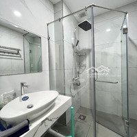 Căn Hộ 60M2 Full Nội Thất Giá Cực Tốt, Lý Chính Thắng Q3, Hẻm Ô Tô, Mới 100%, Thang Máy