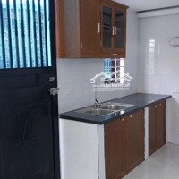 Phòng Mới Tinh Giá Rẻ Diện Tích 30M2, Gác Xép Cao Hơn 2M, Điện Nước Giá Dân