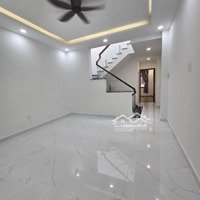 Quận 7, Chính Chủ Bán Gấp Nhà Đẹp , Khu Nam Long , 80M2, Nhỉnh 10 Tỷ.