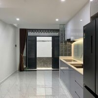 CHỦ CẦN BÁN  QUẬN 3 LÊ VĂN SỸ GIÁ 6.8ty + 34M2 + 5 TẦNG + 3PN + SỔ VUÔNG