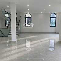 Cho Thuê Boutique Villa Trục V3 Đối Diện Trường Học Vinschool Giá Bán 55 Triệu Tháng