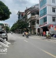 Cho Thuê Mặt Phố Bà Triệu Đỉnh Nóc Kịch Trần Phù Hợp Làm Showrom , Ngân Hàng , Văn Phòng , Nhà Hang