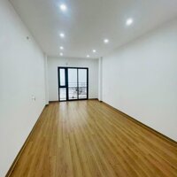 Bán nhà đẹp mới xây Vĩnh Phúc, Ba Đình, 35m2 x 5 tầng, ngõ ba gác thông, gần phố, an sinh đỉnh