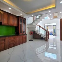 Nhà ngay Chợ Bình Trị Đông giáp Tân Phú 60m2 (5 tầng mới) Sổ hoàn công đủ, hơn 6 tỷ. Lh:0908414854.