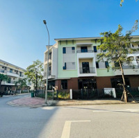 Duy Nhất Căn Shophouse 90M2 Áp Góc Centa City Giá 5,5X Tỷ