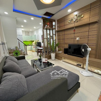 Nhà Đẹp Quận 7, 2 Tầng, 45M2, 4 Tỷ Nhỉnh, Huỳnh Tấn Phát