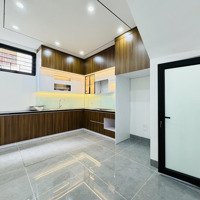 Bán Nhà Nguyễn Văn Cừ - Gia Thuỵ - Diện Tích: 48M2 X 5T - Full Nội Thất - 2 Thoáng.ở Thích - Chỉ 6,9 Tỷ