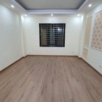 Bán Nhà Ngõ 255 Lĩnh Nam Hoàng Maidiện Tích30M2 Xây 5 Tầng, Ngõ Thẳng Tắp 30M Ra Mặt Đường Lĩnh Nam