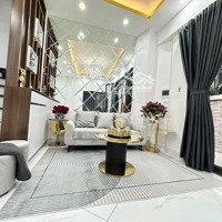 Nguyễn Chí Thanh, Ô Tô Gần, Ngõ Ba Gác, Sân Xe, Thoáng, Ở Ngay, 38M2