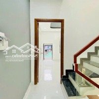 Bán Gấp Nhà Riêng Cao Thắng,Q3, Giá Bán 2Tỷ09/44M2,Gần Trường Học,Bệnh Viện. Liên Hệ: 0922811690 Quỳnh Anh