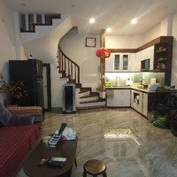 Bán Nr Mới Đẹp Ở Luôn, Cầu Giấy, 32M2, 3 Phòng Ngủ 3 Vệ Sinh Sổ Đẹp. Giá Bán 8.3 Tỷ( Gl)