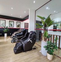 Cách Chợ Bến Thành Chỉ 100M - Nhà 7 Tầng - 5X20 - Có Thang Máy