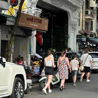 Chính Chủ Gửi Bán Khách Sạn 3 Sao Mặt Phố Hàng Bông. View Góc 2 Mặt Tiền Thoáng Sáng Nổi Bật Độc Tô