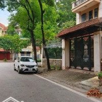 Chính Chủ Tôi Cần Bán Gấp Siêu Phẩm Biệt Thự Liền Kề, Phân Lô Ôtô Tránh Giá Nhỉnh 270 Triệu/M