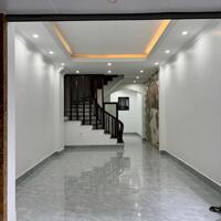 Cần bán gấp nhà phố Trần Thái Tông 40m2, 5T, ngõ thông,ô tô kinh doanh,