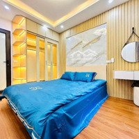 Bán Nhà Tây Sơn, Lô Góc, Mới, 20M Ra Ô Tô, Hồ Điều Hoà, Sổ Đẹp, 4 Tầng, Giá Bán 5 Tỷ 700